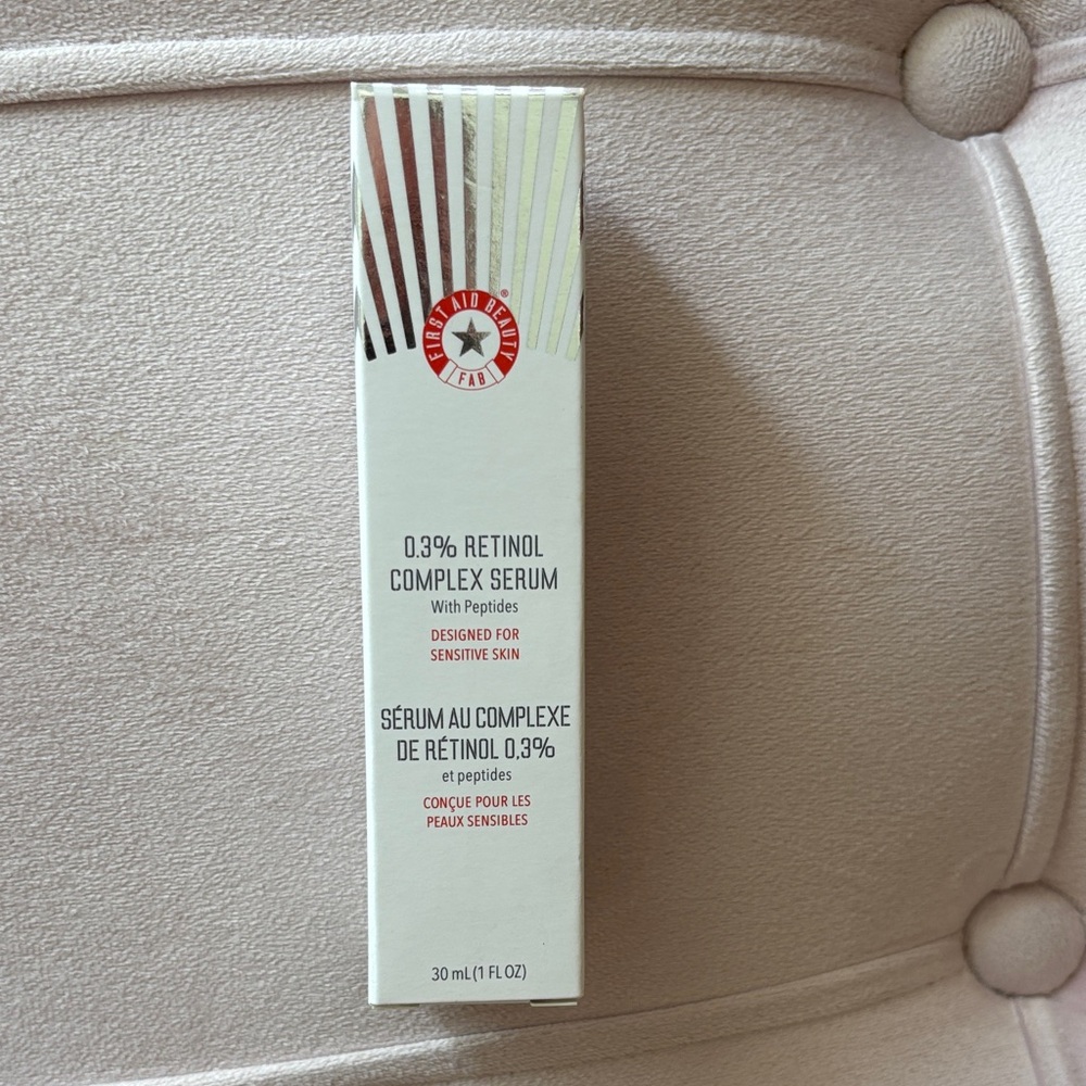 First Aid Beauty Retinol Complex Serum - White and Red